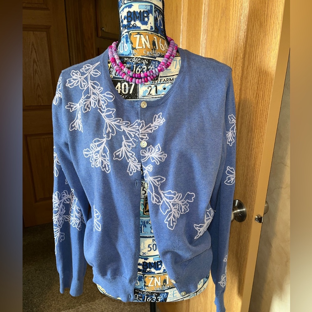 Sundance Cozy Knit Cardigan in Soft Blue Large